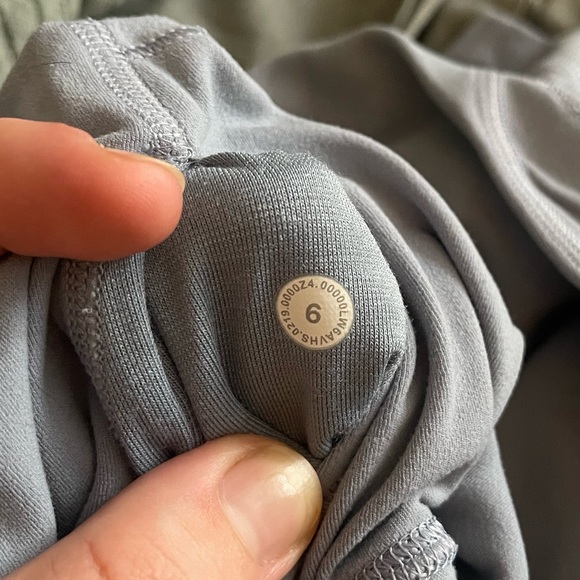 Lululemon Align Super High-Rise Crop 21". Size 6. Chambray. - Picture 7 of 7